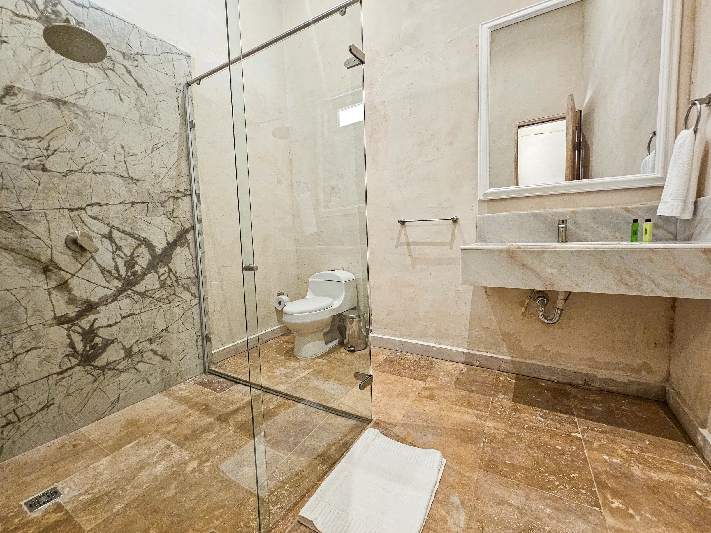 Wander Cartagena Glow #32