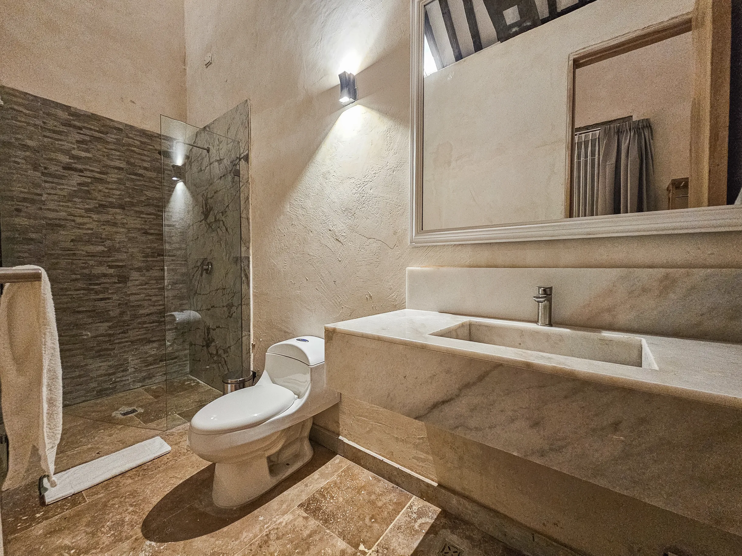 Wander Cartagena Glow #18