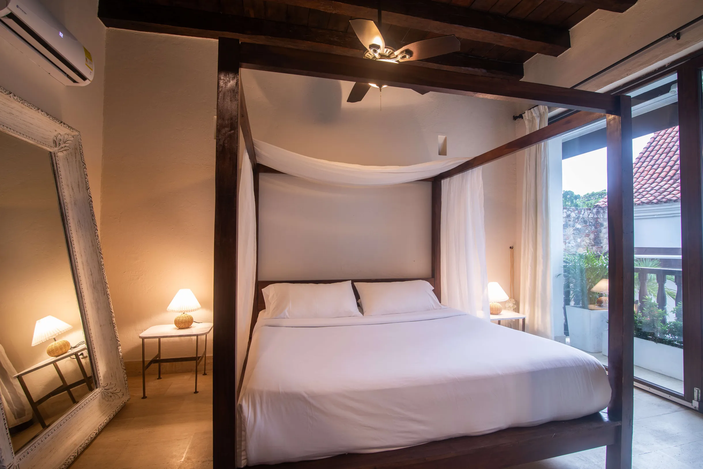 Wander Cartagena Sol #28