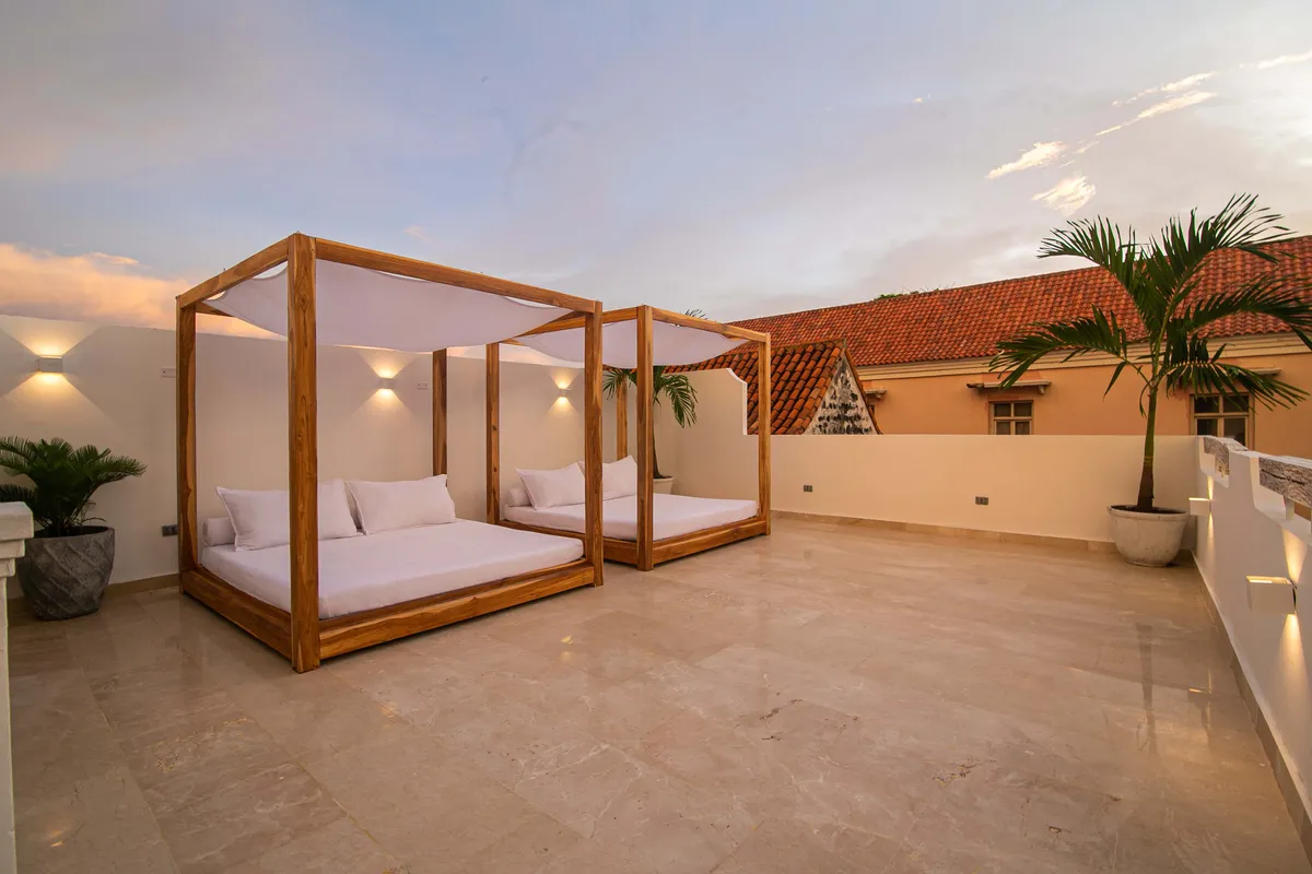 Wander Cartagena Lush