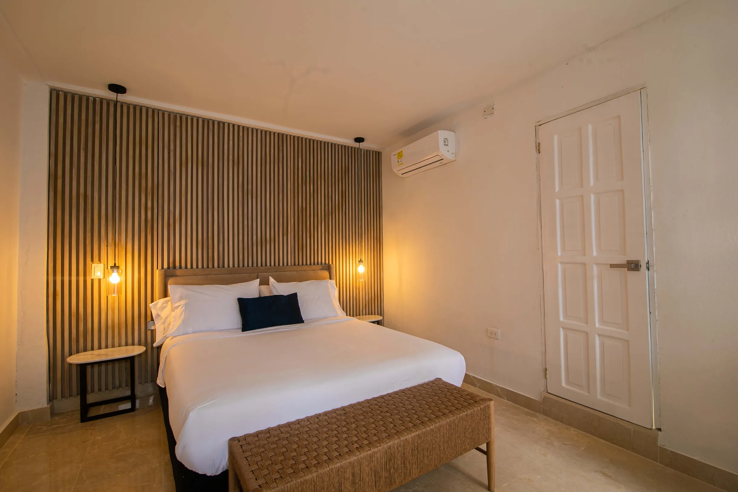 Wander Cartagena Lush #17