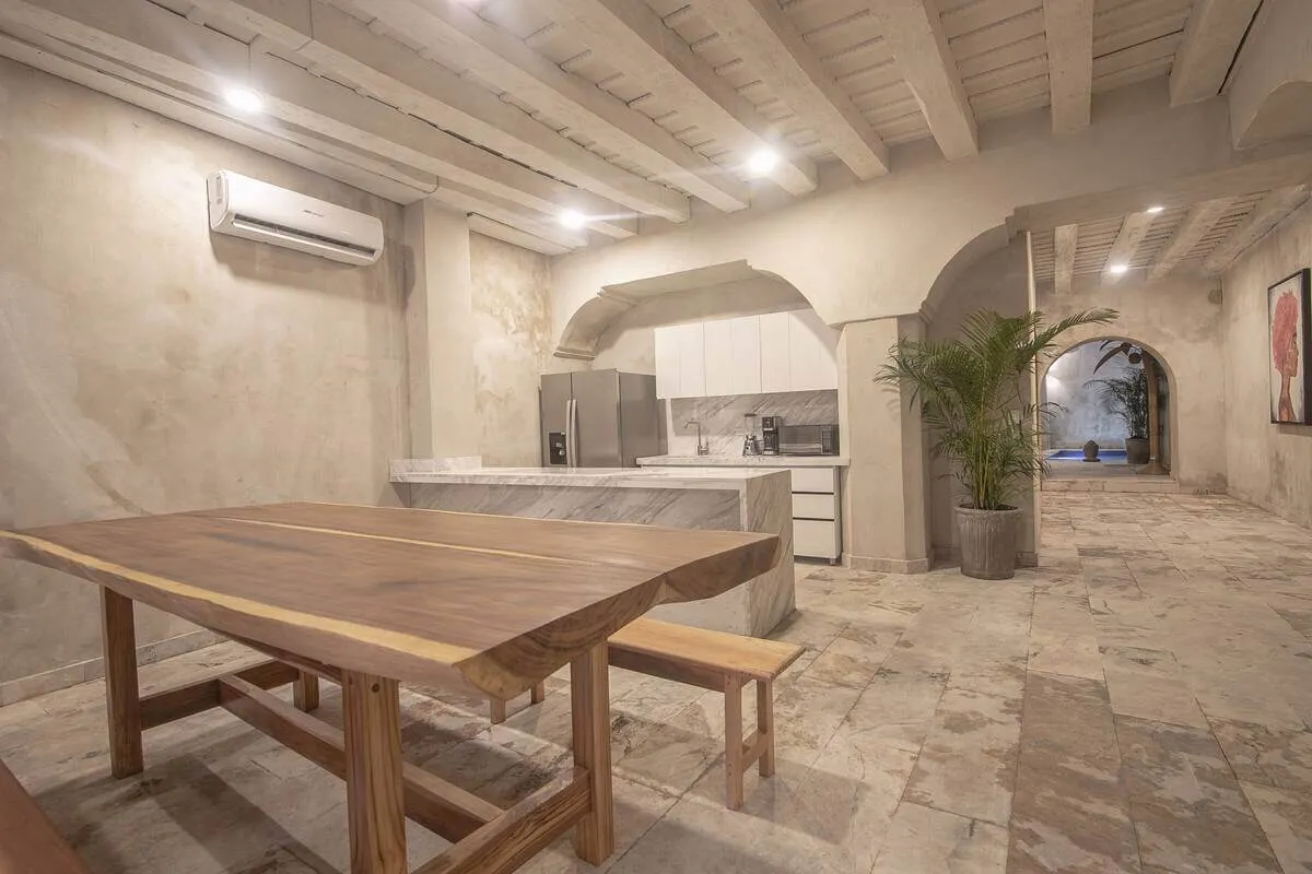 Wander Cartagena Coral #13