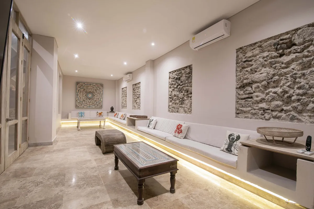 Wander Cartagena Bloom