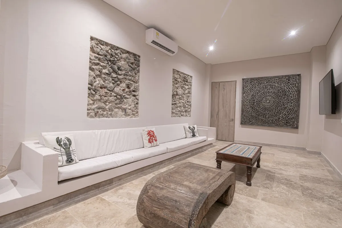 Wander Cartagena Bloom