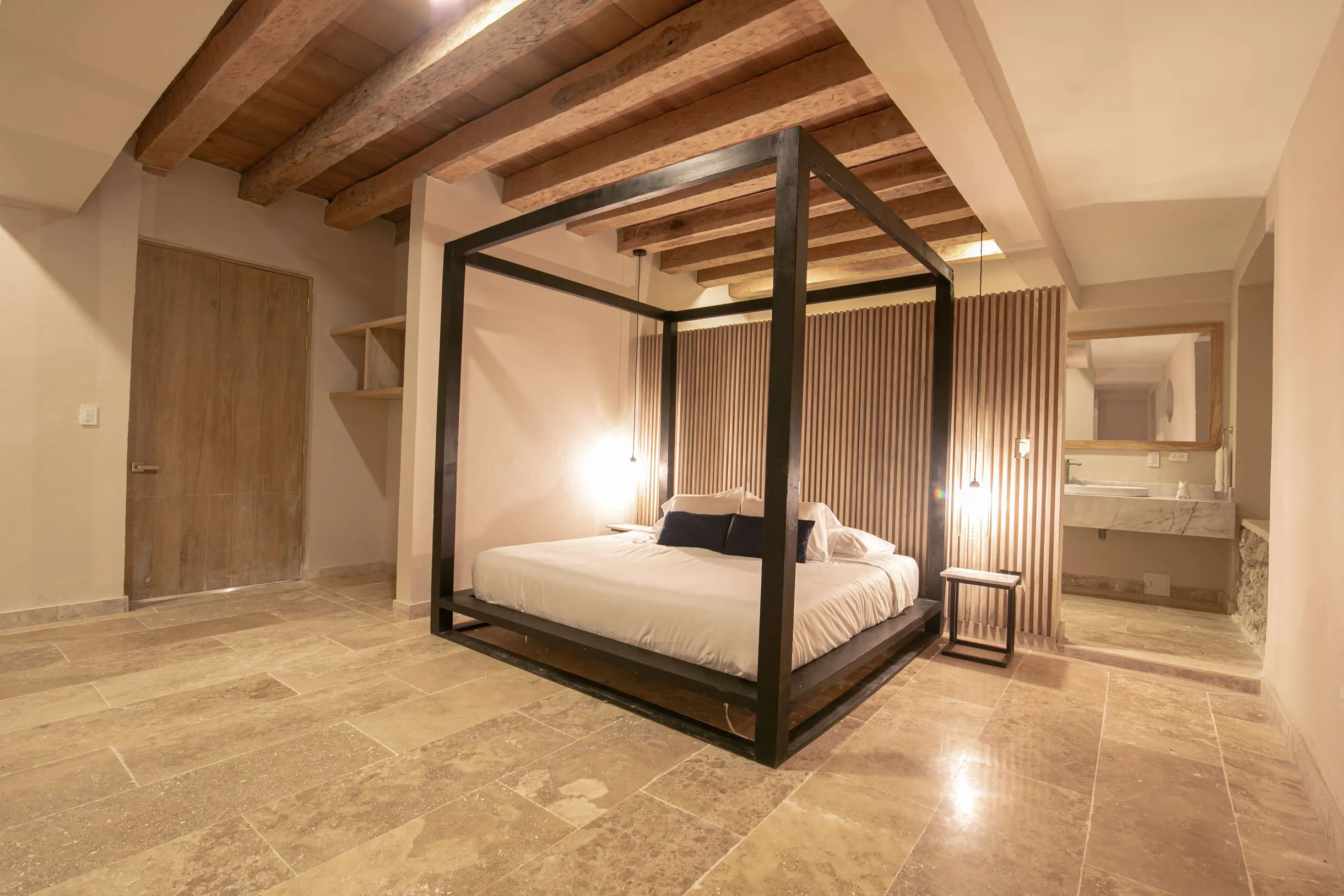 Wander Cartagena Bloom #20