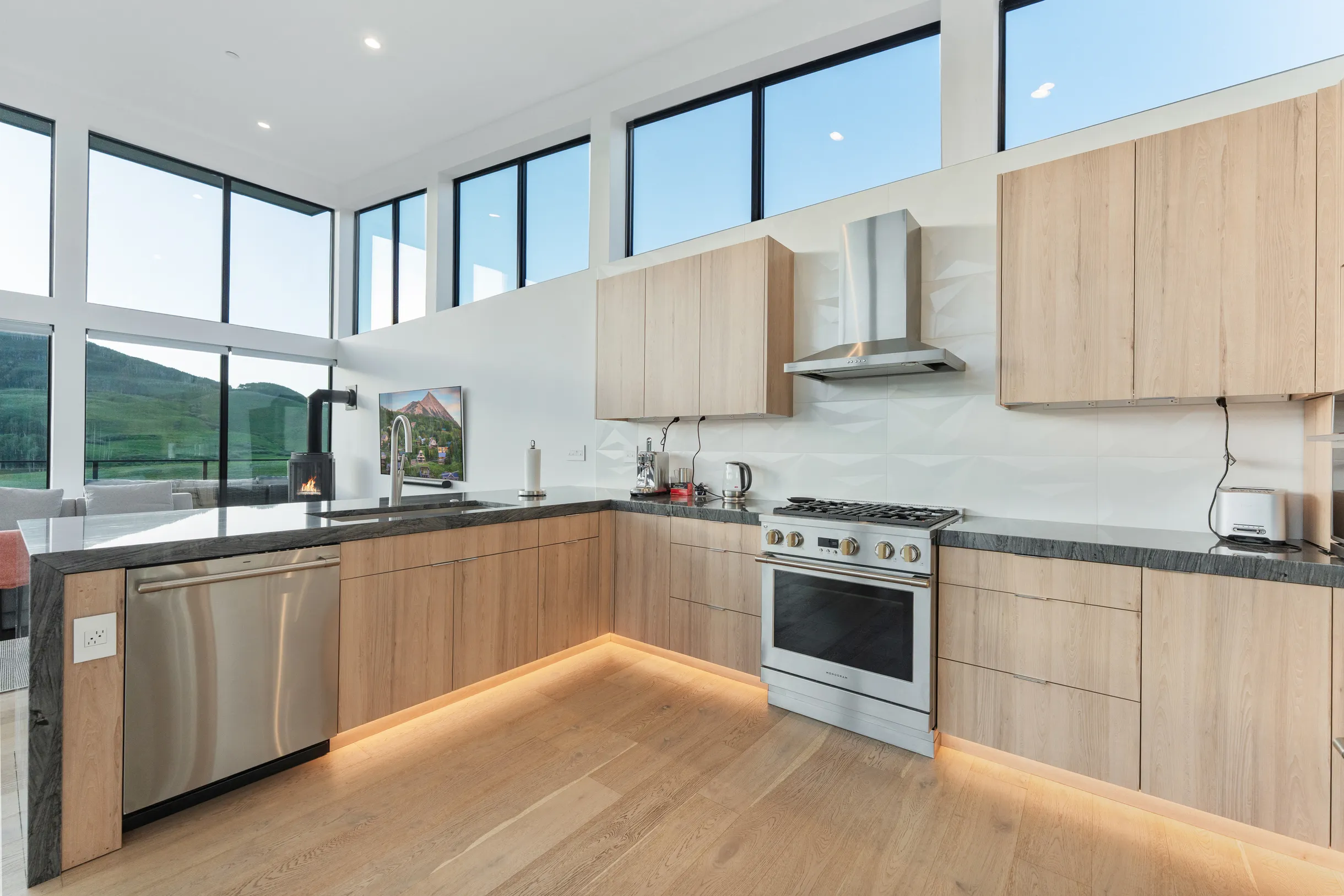 Wander Crested Peaks #42