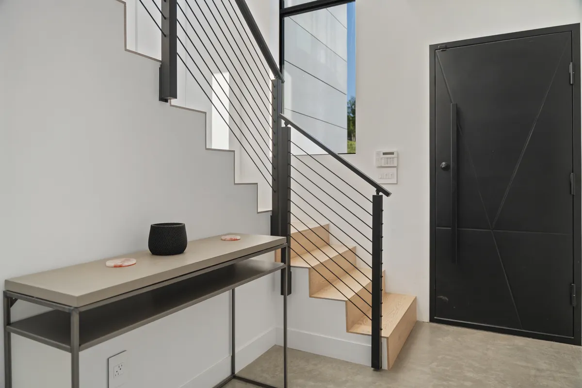 Wander Crested Peaks