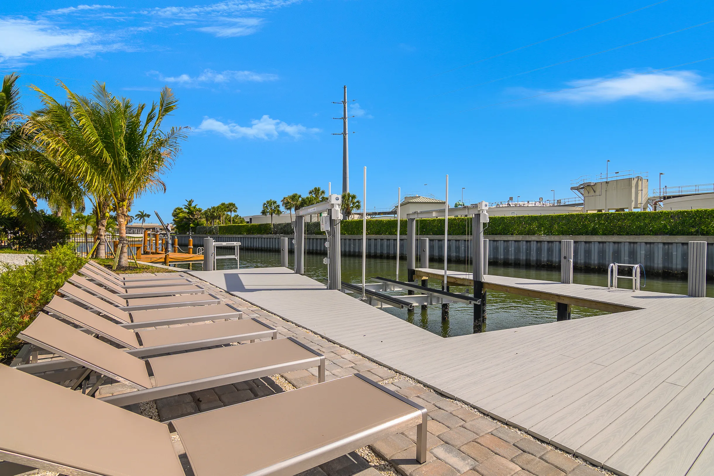 Marco Luxe Retreat / Waterfront #22