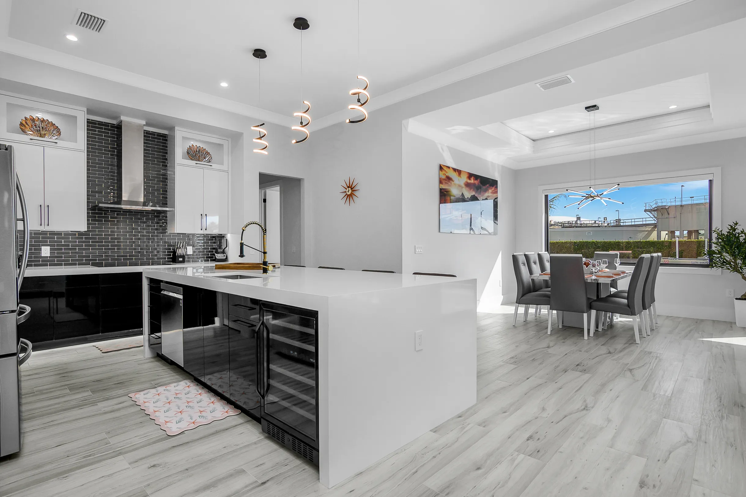 Marco Luxe Retreat / Waterfront #44