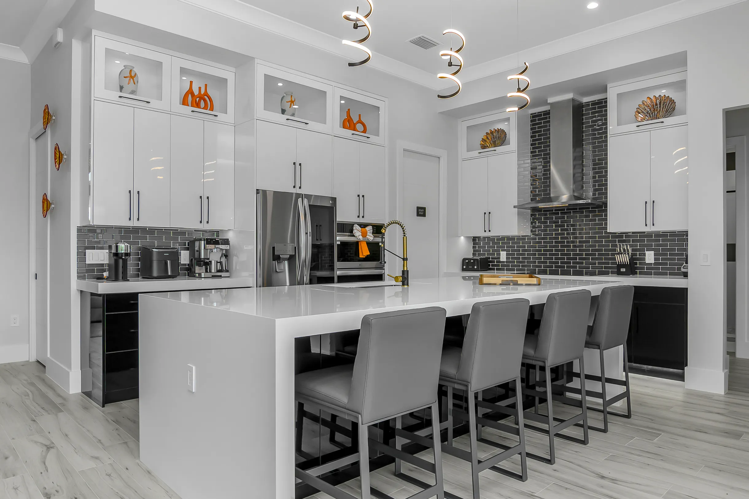 Marco Luxe Retreat / Waterfront #8