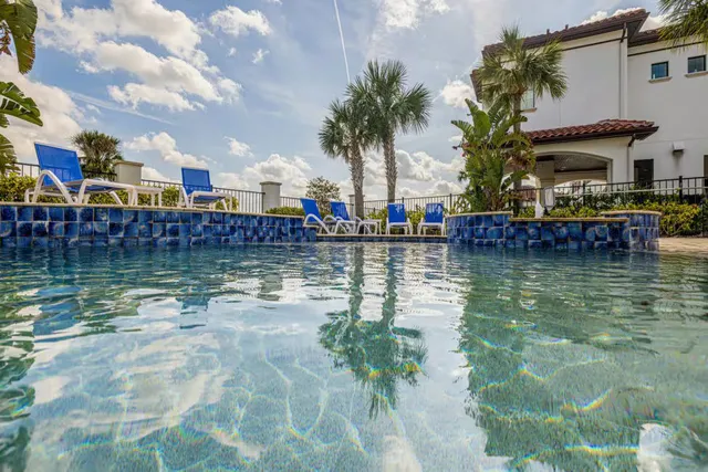 Wander Orlando Oasis #64