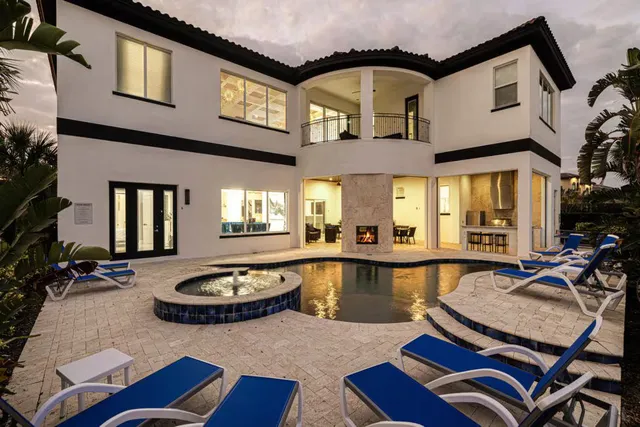 Wander Orlando Oasis #13