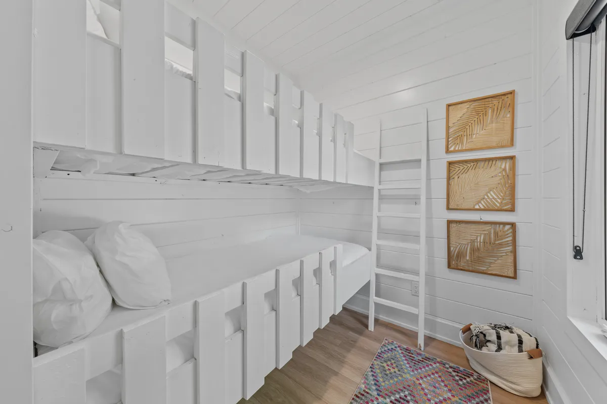 Bunk Bedroom 2 image