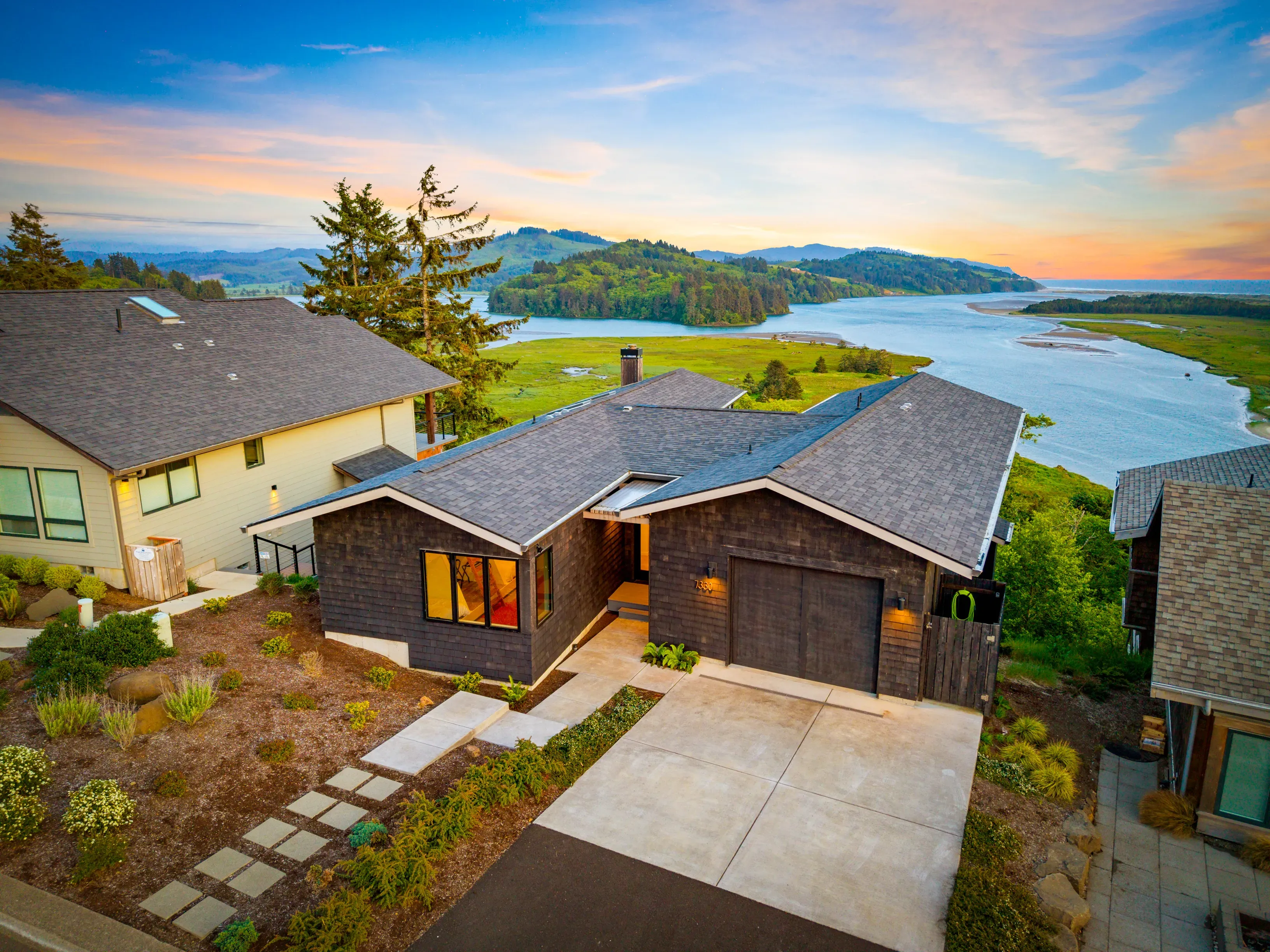 Wander Nestucca Bay tour video