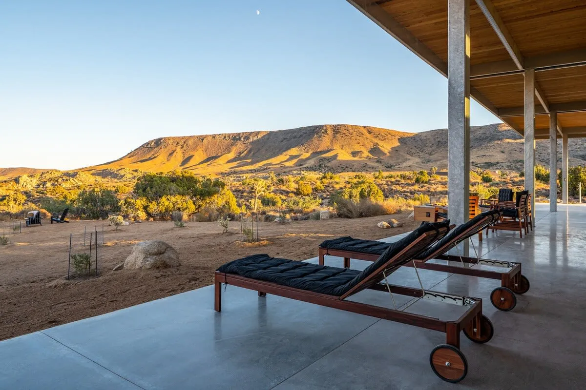 Wander Pioneertown Boulders #72
