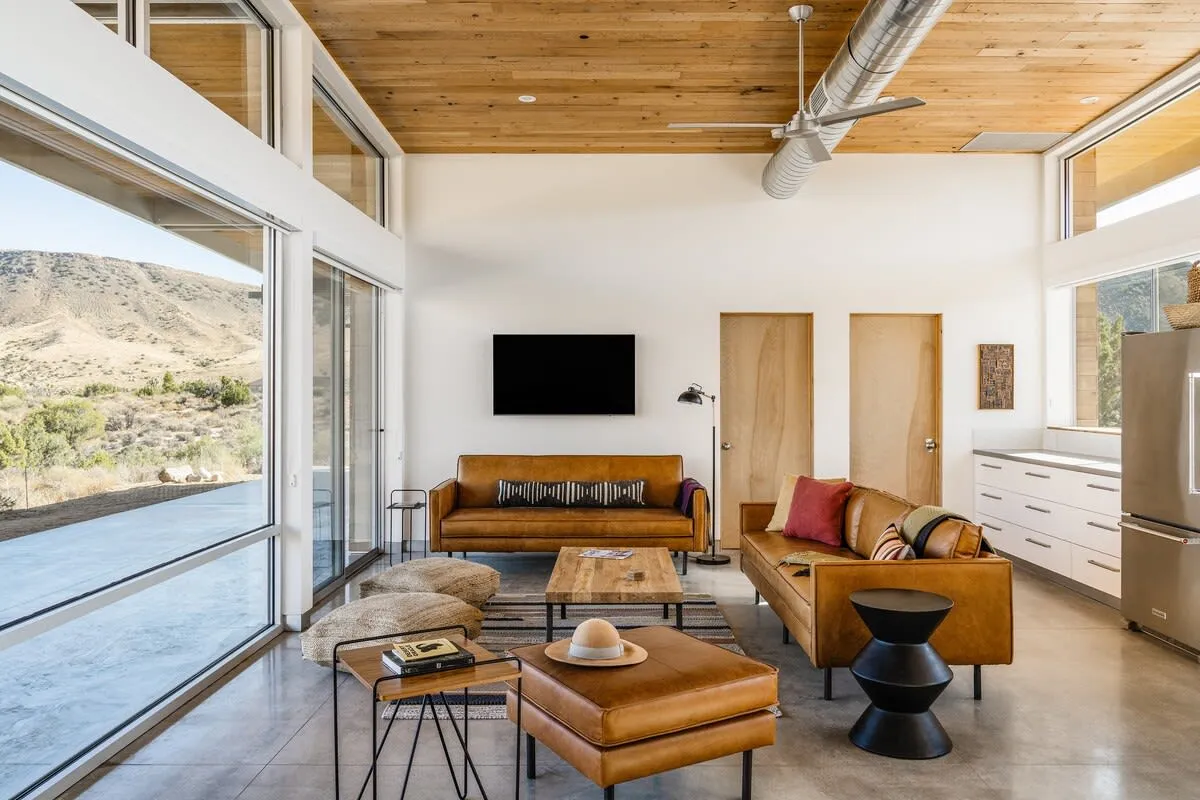 Wander Pioneertown Boulders #16