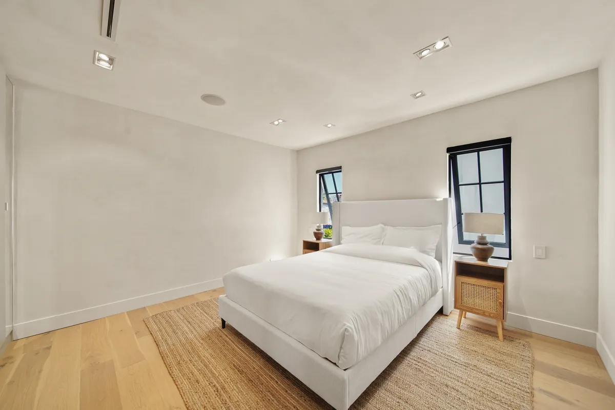 Bedroom 3 image
