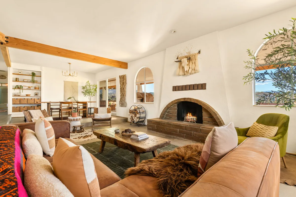 Wander High Desert Sol