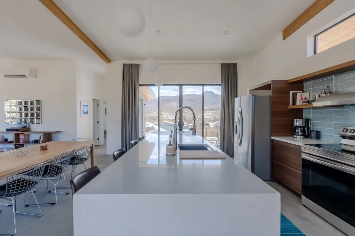 Wander Joshua Tree Horizon