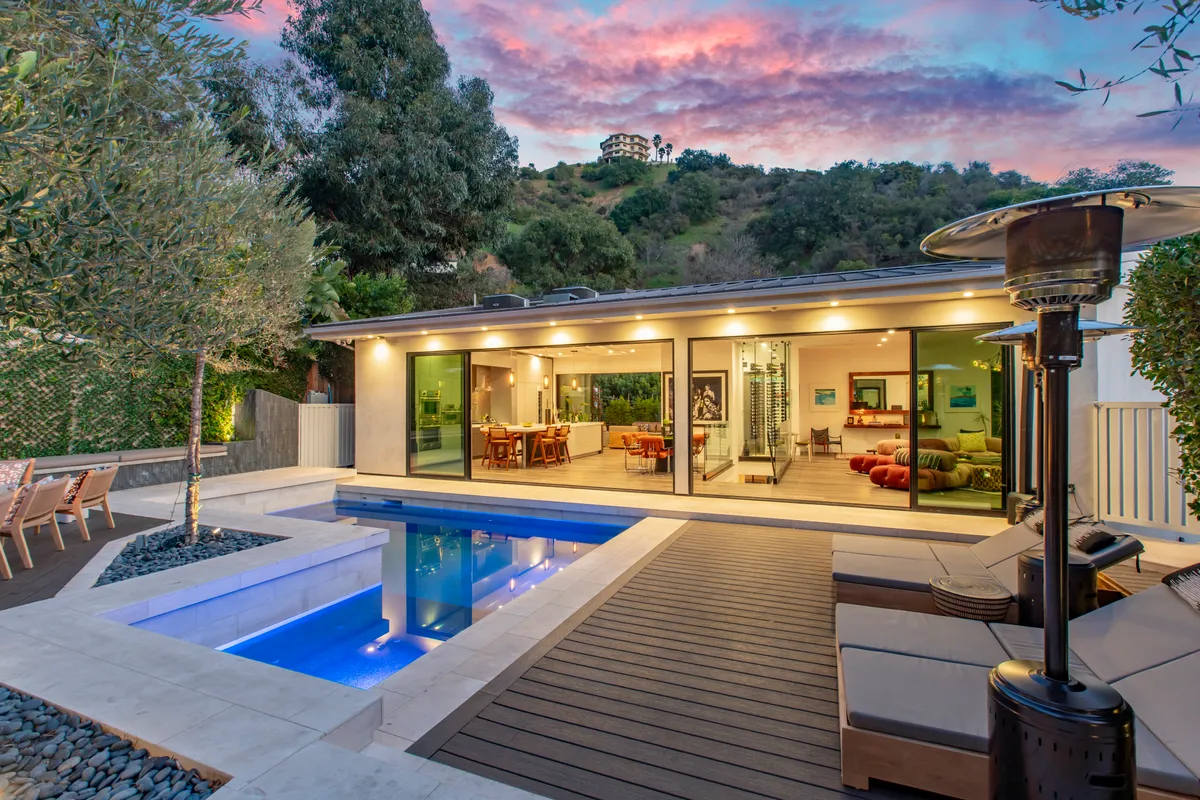 Wander Hollywood Haven #1