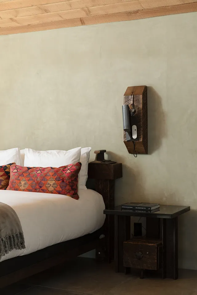 Wander Pioneertown Retreat #11