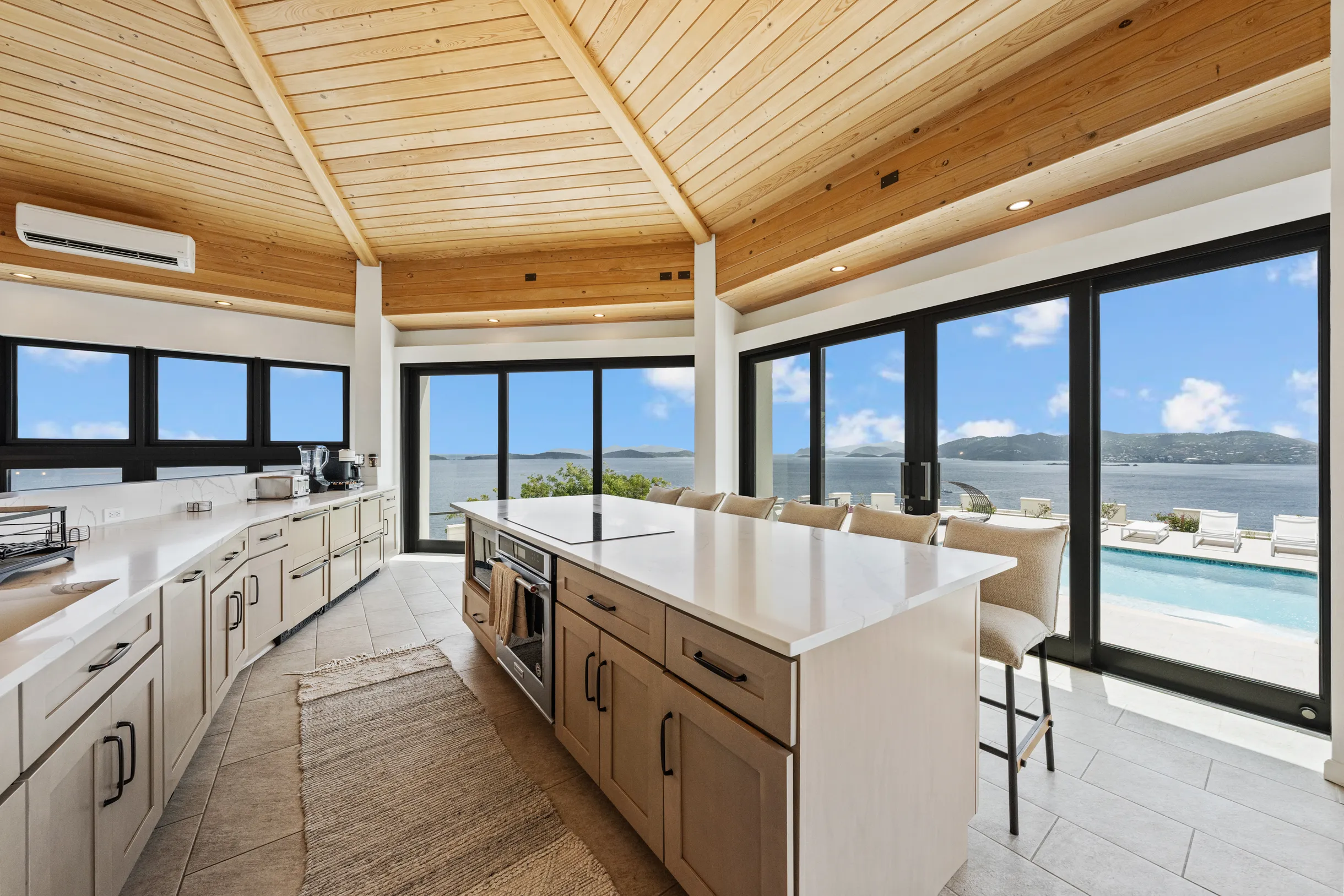 Wander St. Thomas Castle #101