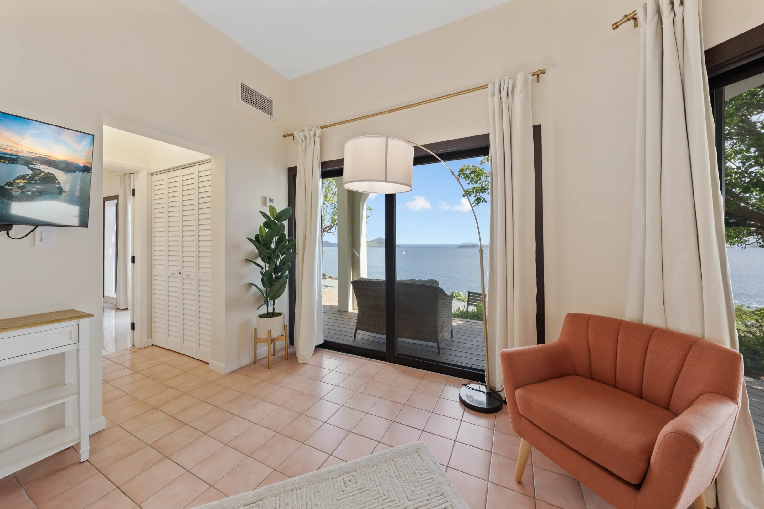 Wander St. Thomas Castle #92