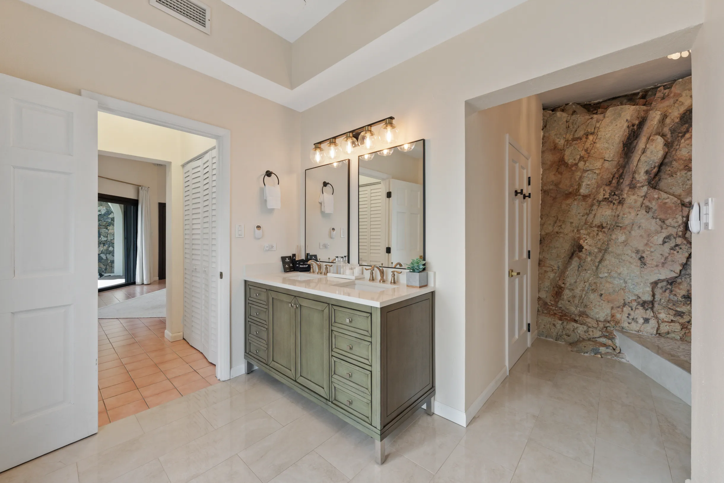 Wander St. Thomas Castle #11