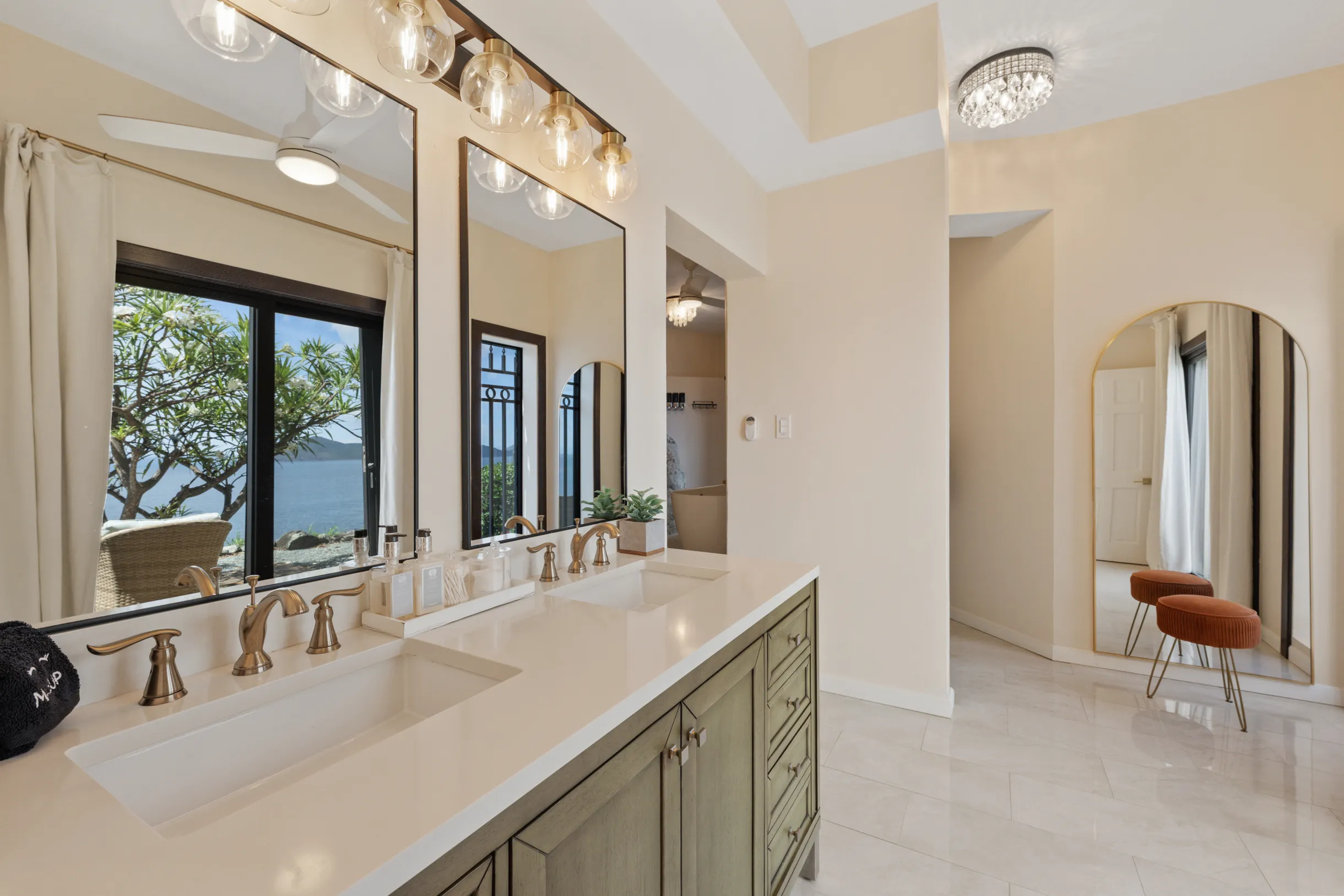 Wander St. Thomas Castle #43