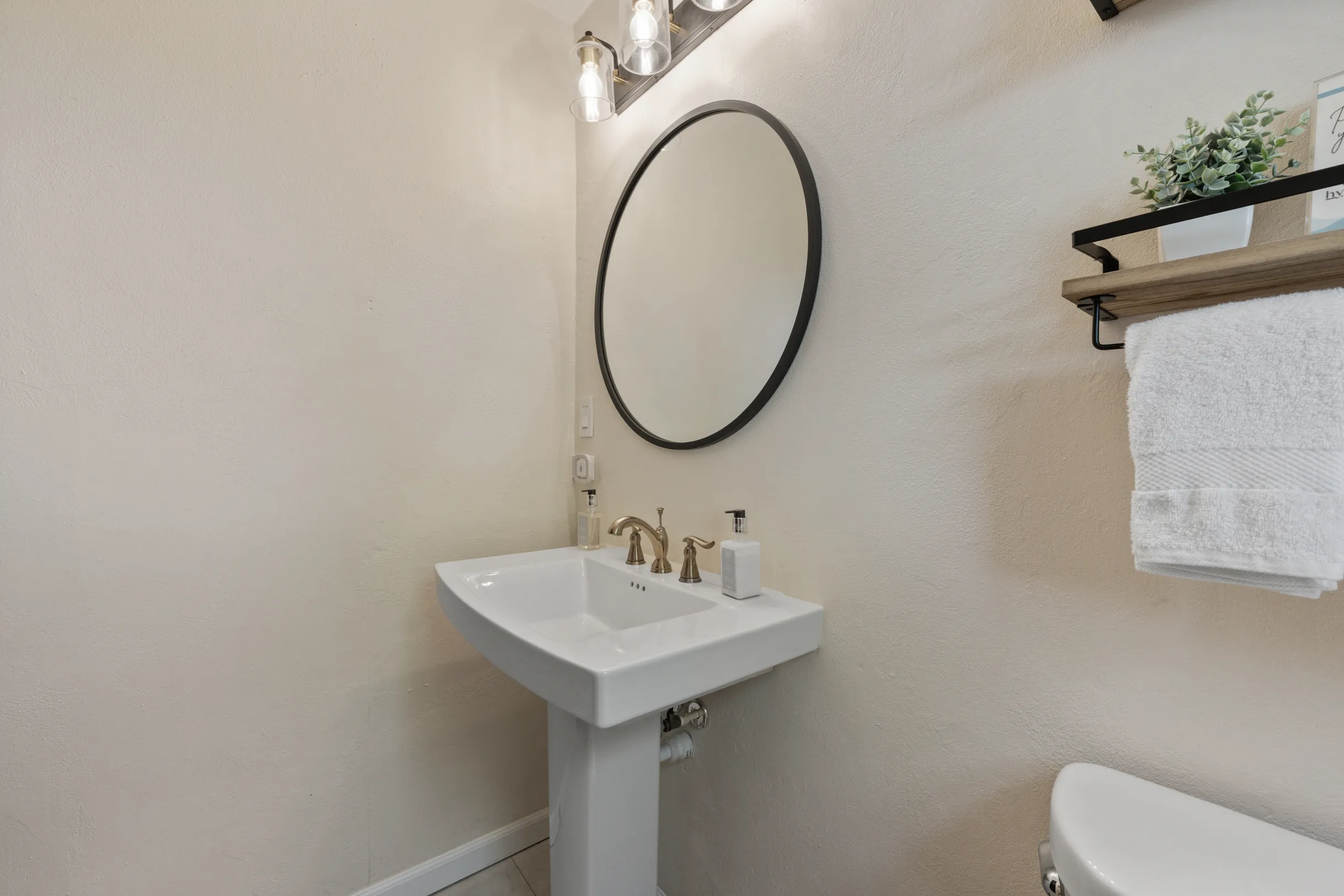 Wander St. Thomas Castle #45