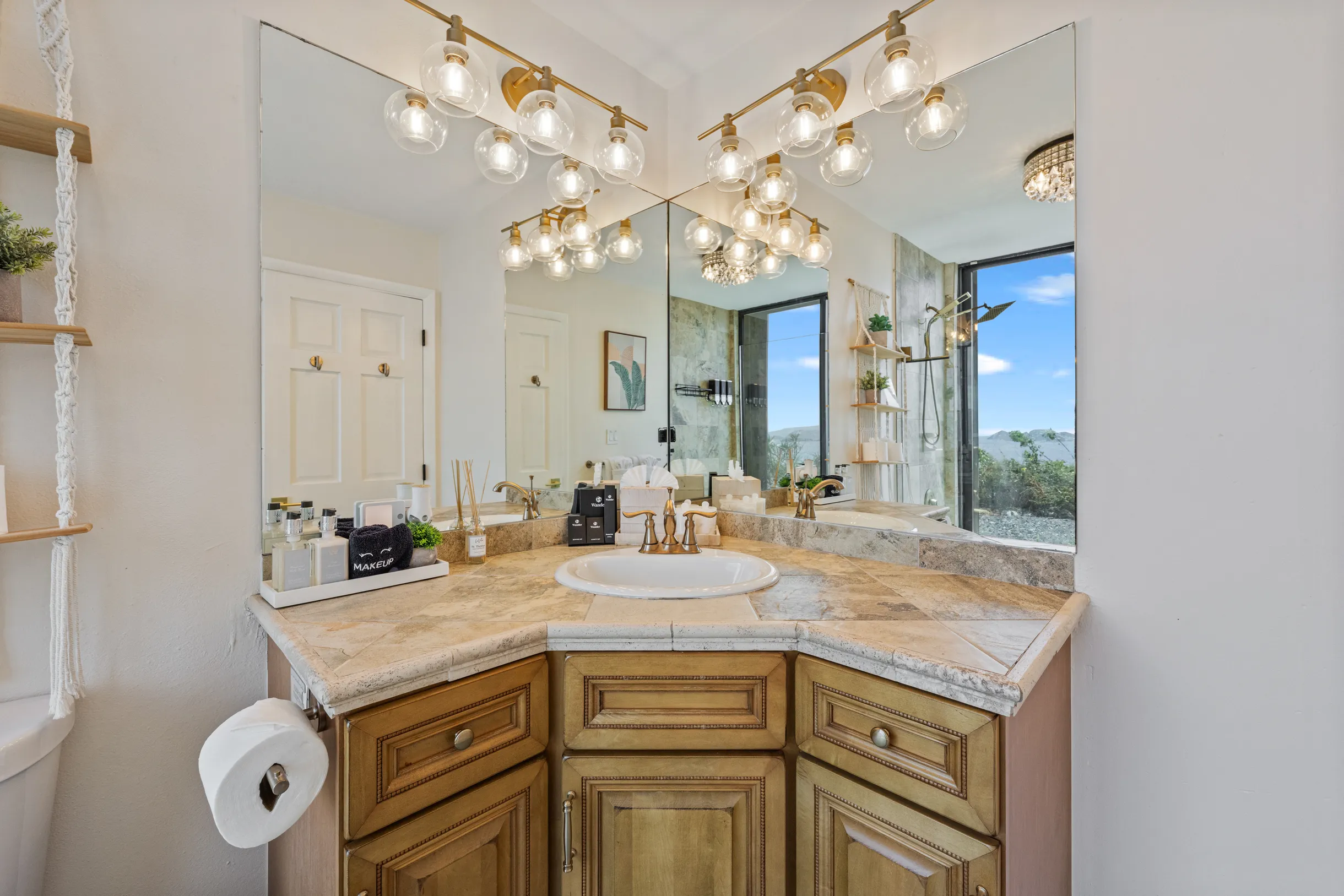 Wander St. Thomas Castle #31