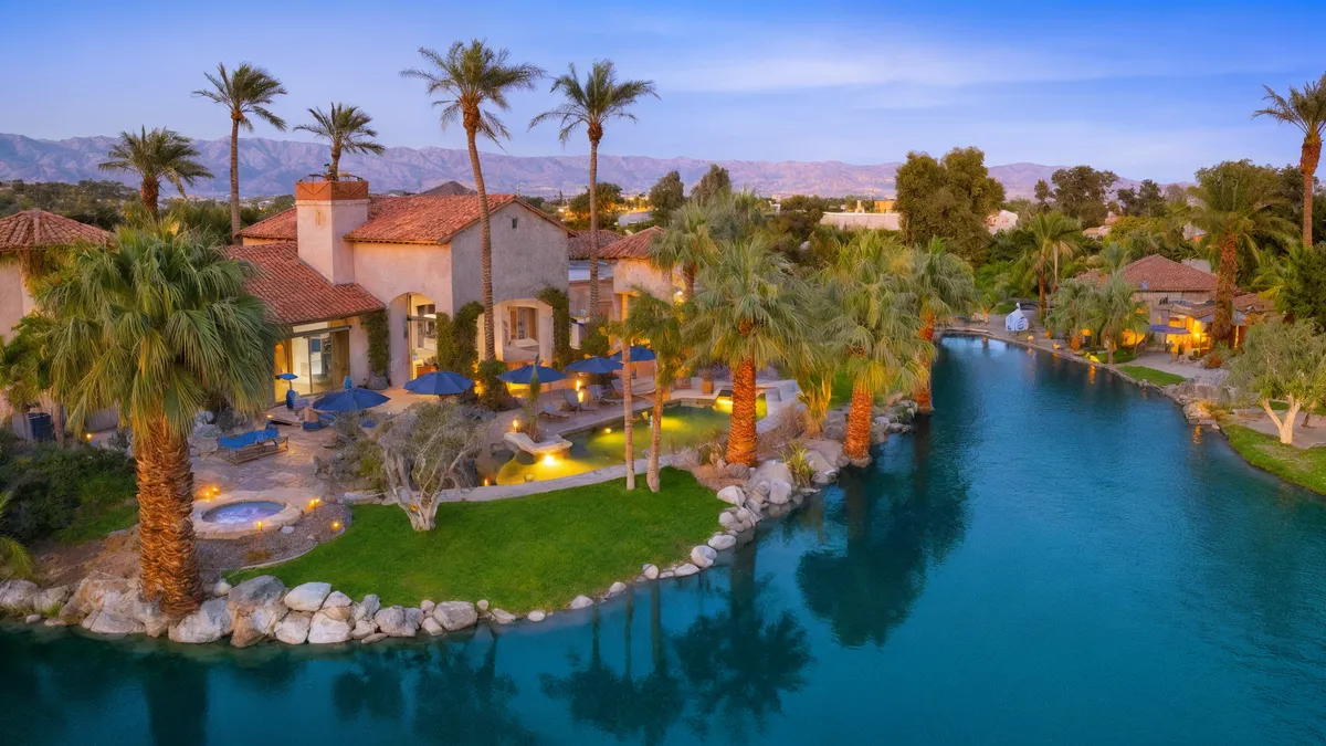 Mirabella Estate with Private Lake #73