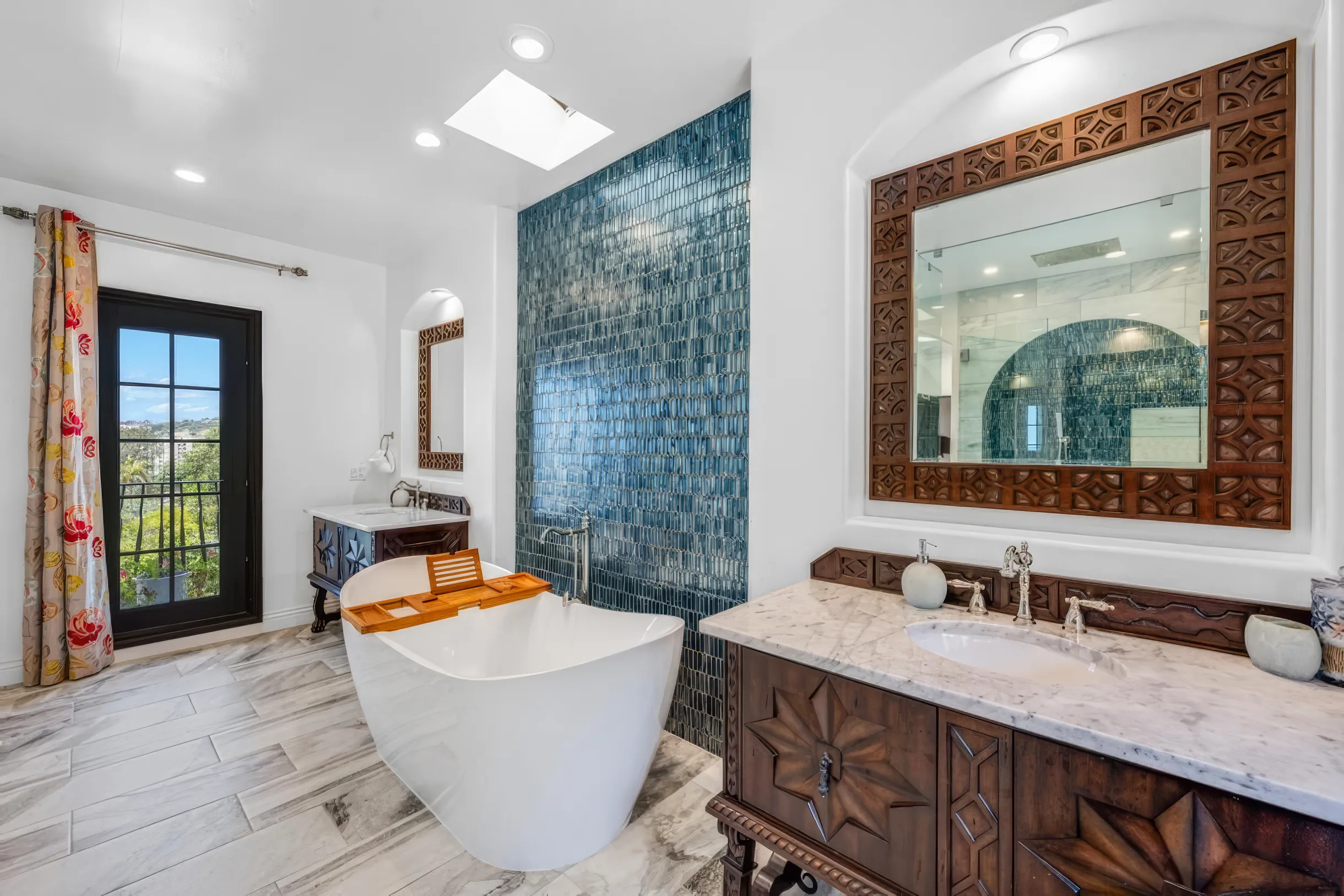 Wander San Diego Aura #20