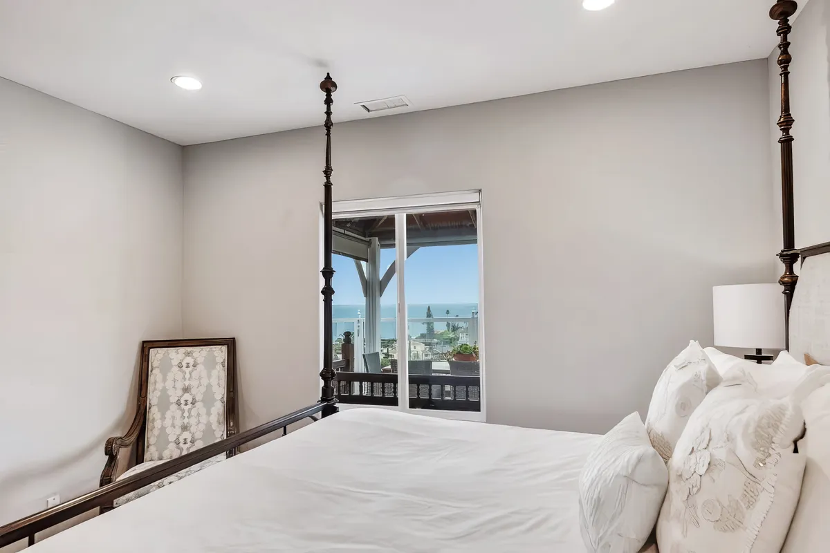 Bedroom 6 image