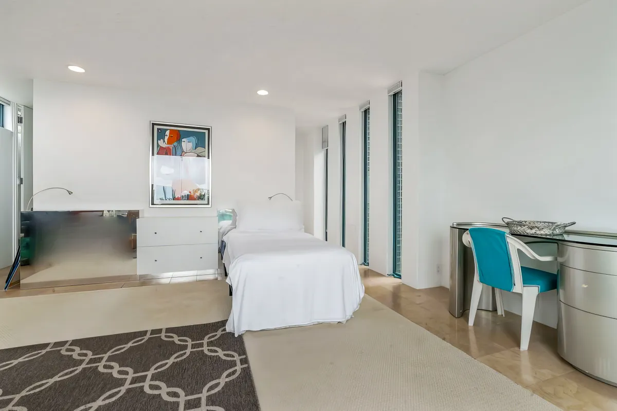 Bedroom 4 image