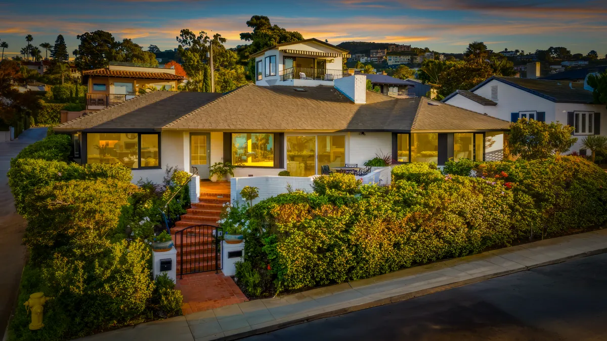 Wander San Diego Glow