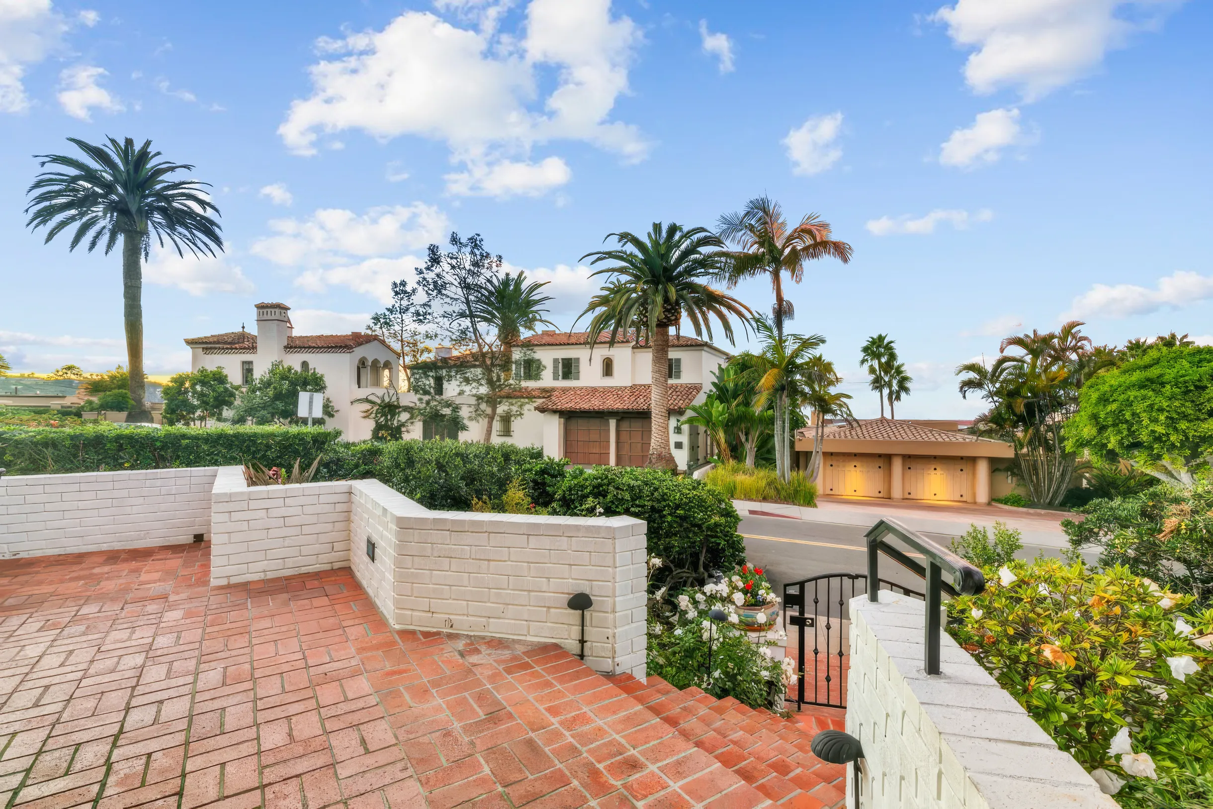 Wander San Diego Glow #49