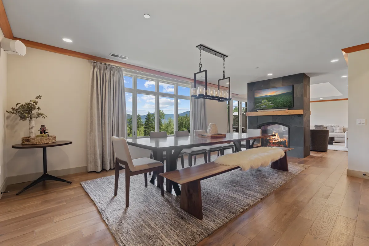 Wander Stowe Mountain