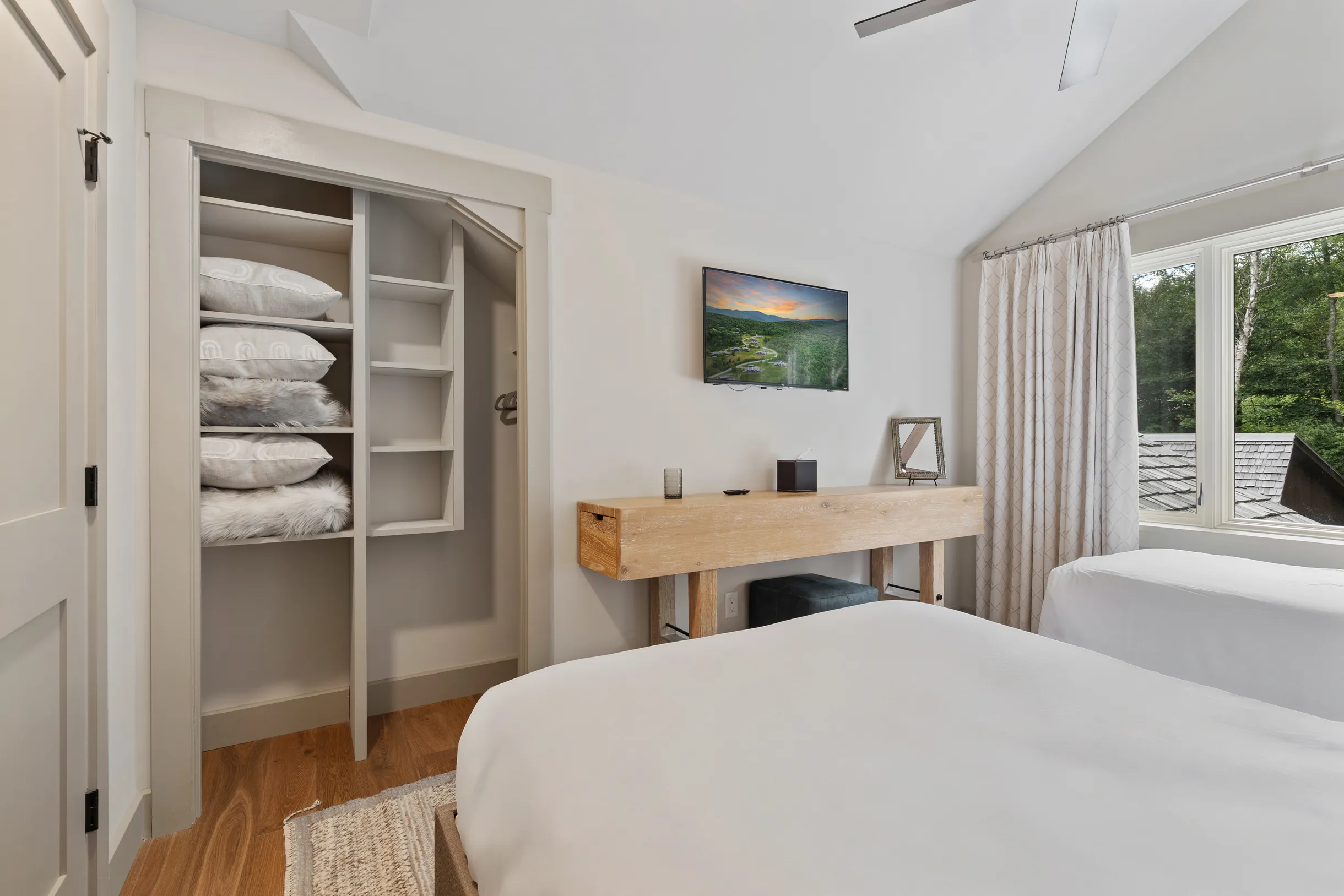 Wander Stowe Mountain #36