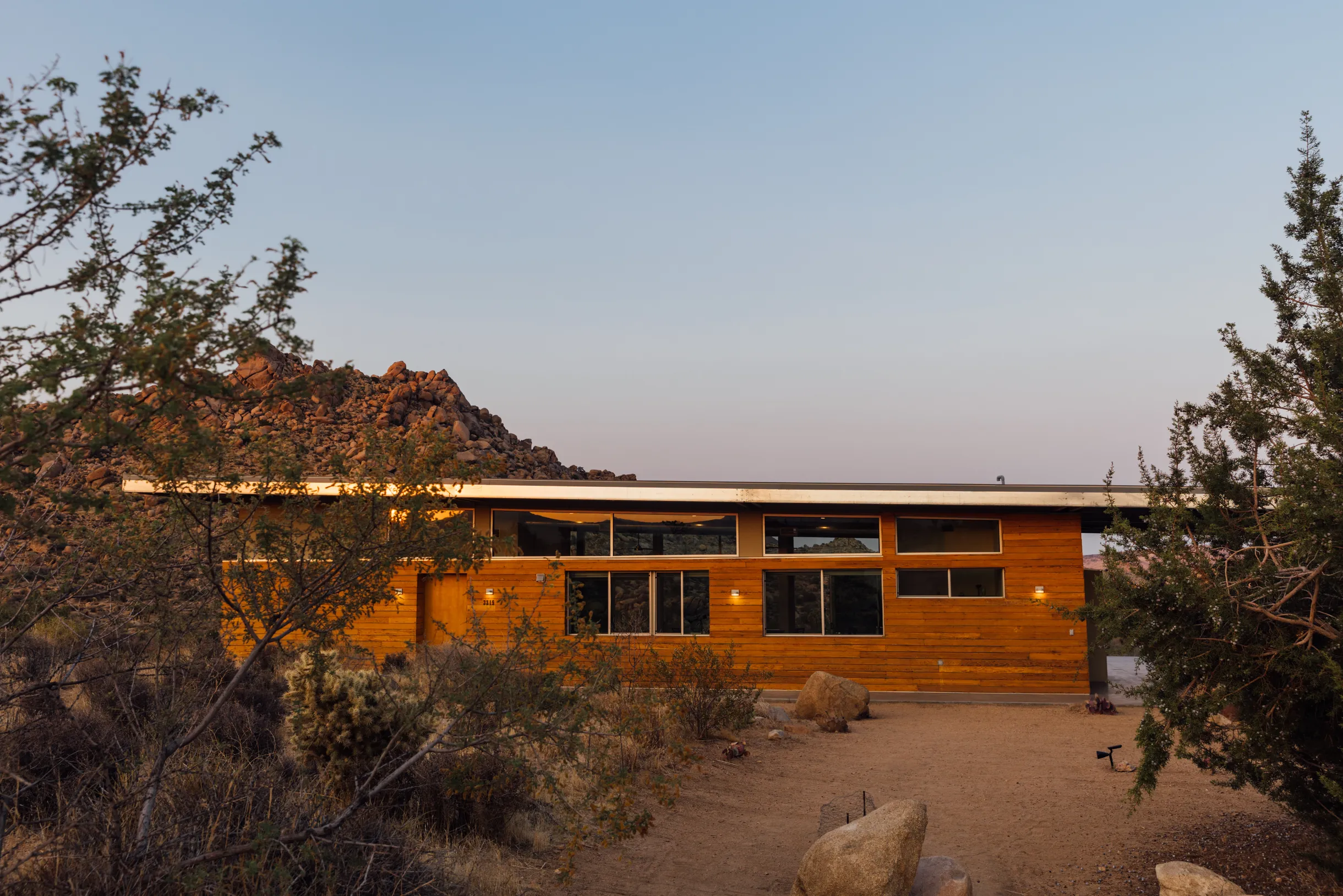 Wander Pioneertown Boulders #52