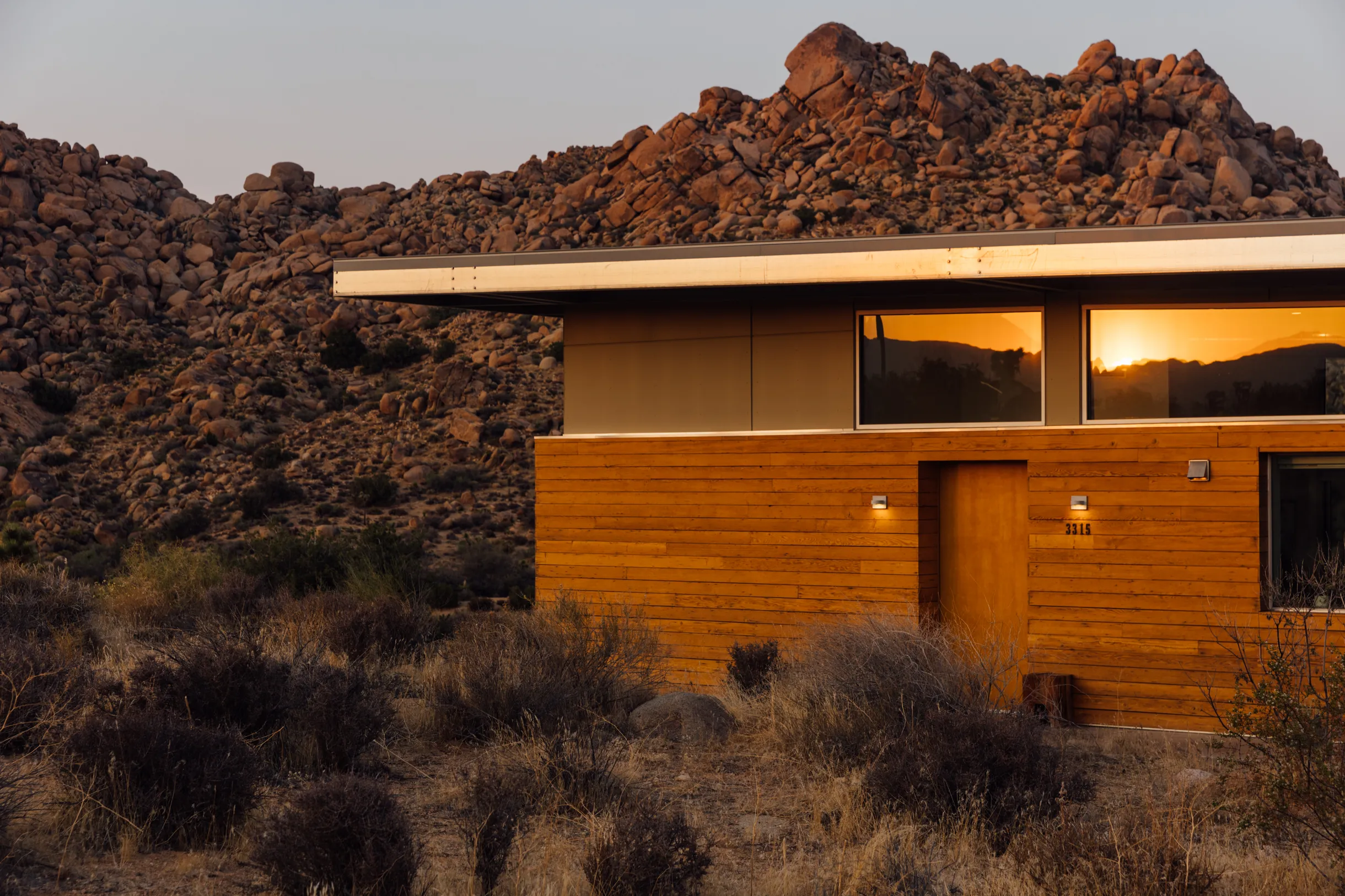 Wander Pioneertown Boulders #38