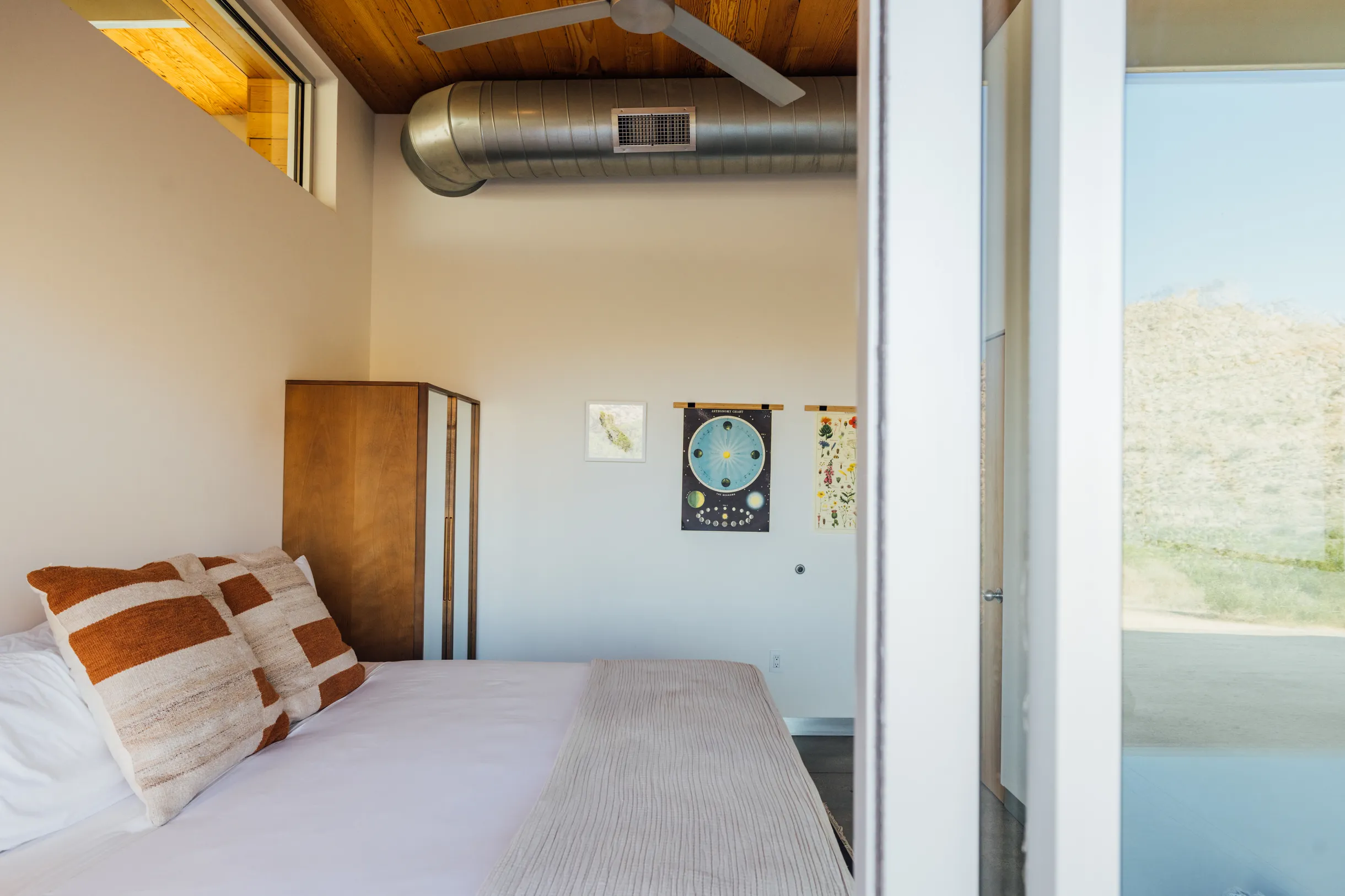 Wander Pioneertown Boulders #53