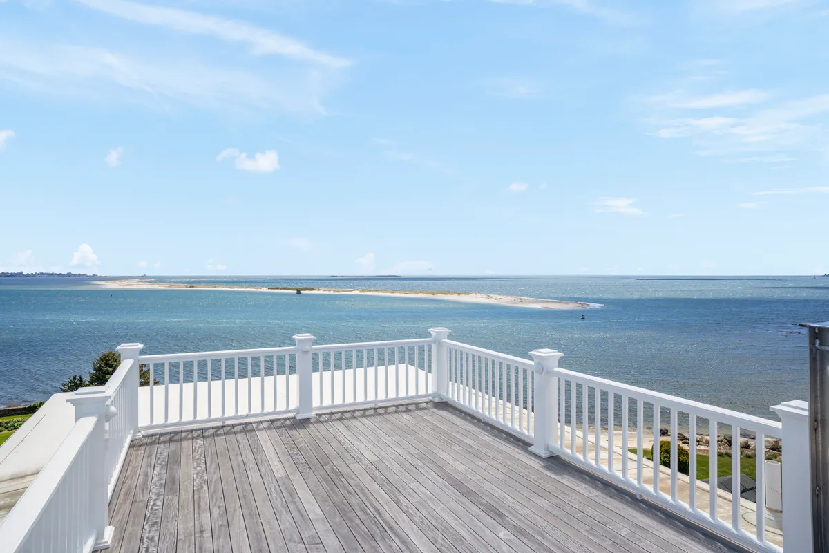 Wander Stonington Peninsula