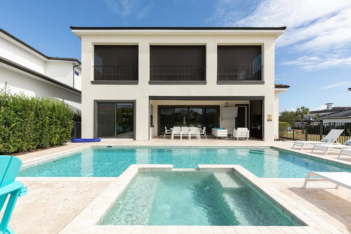 Wander Orlando Villa