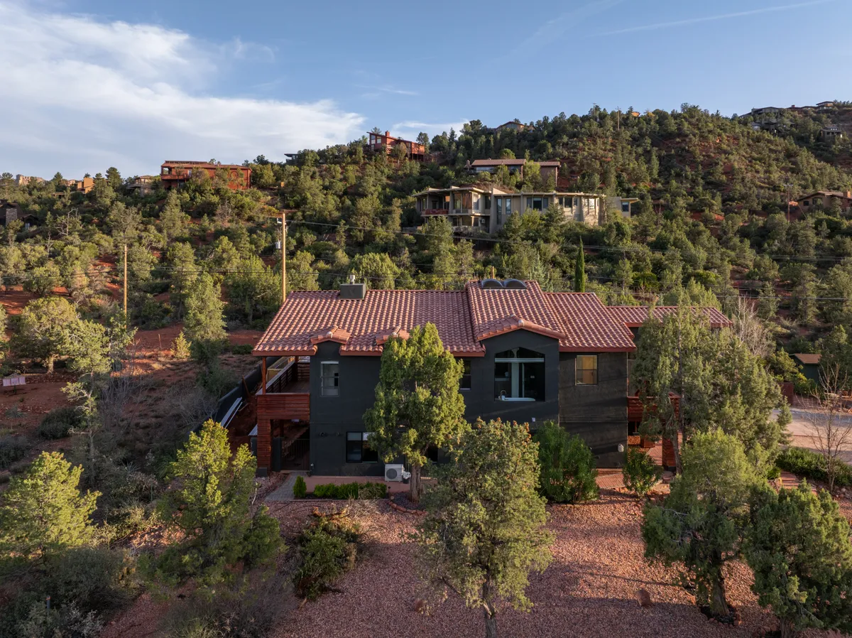 Cathedral Shadows | Heated Pool & Spa, Sauna, Firepit