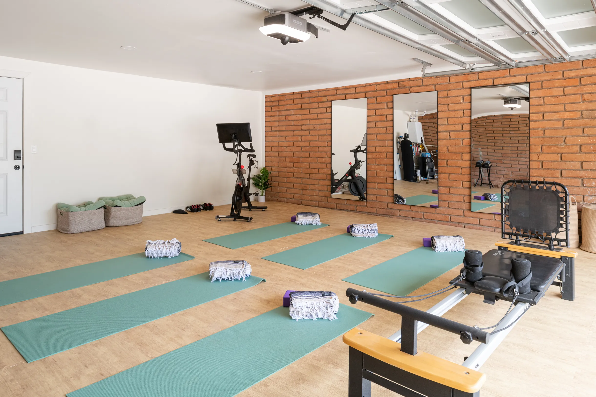 Cliffside Retreat, Hot Tub, Yoga, Views, River #8