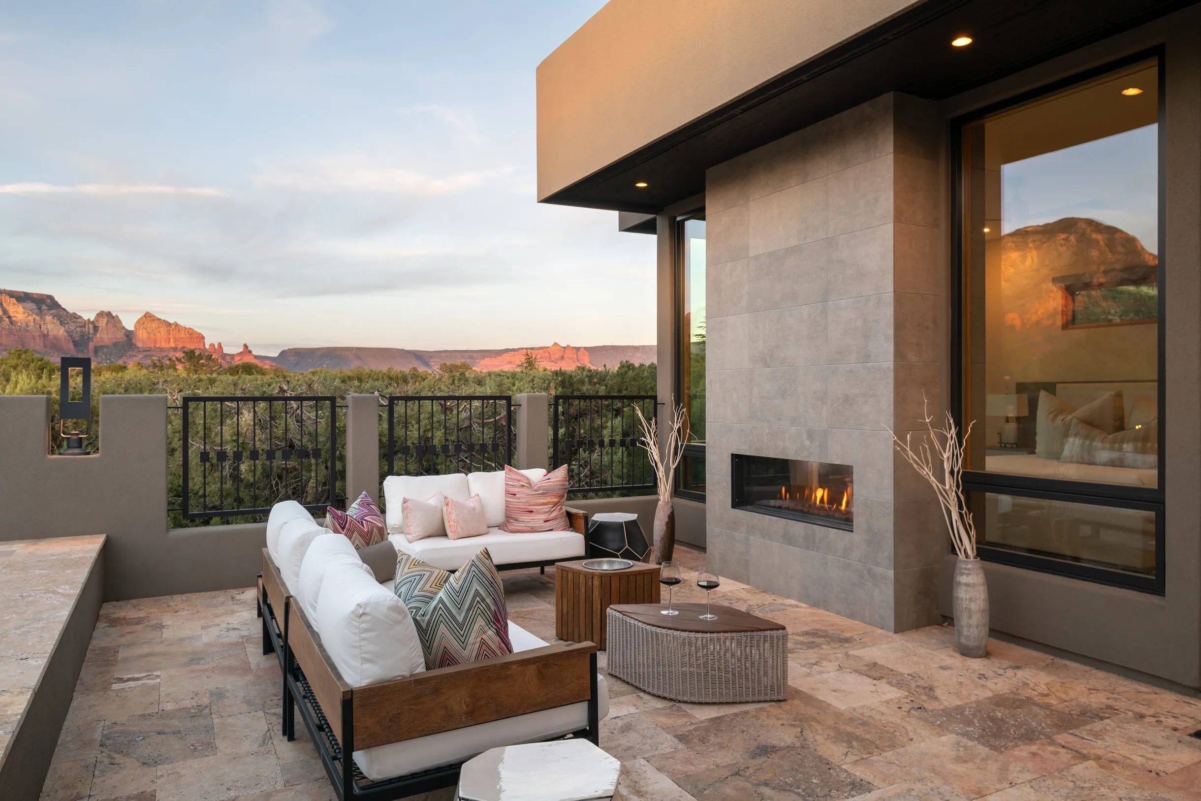 Red Rock Luxe Villa: Pool, Spa, Views, Private Courtyard #20