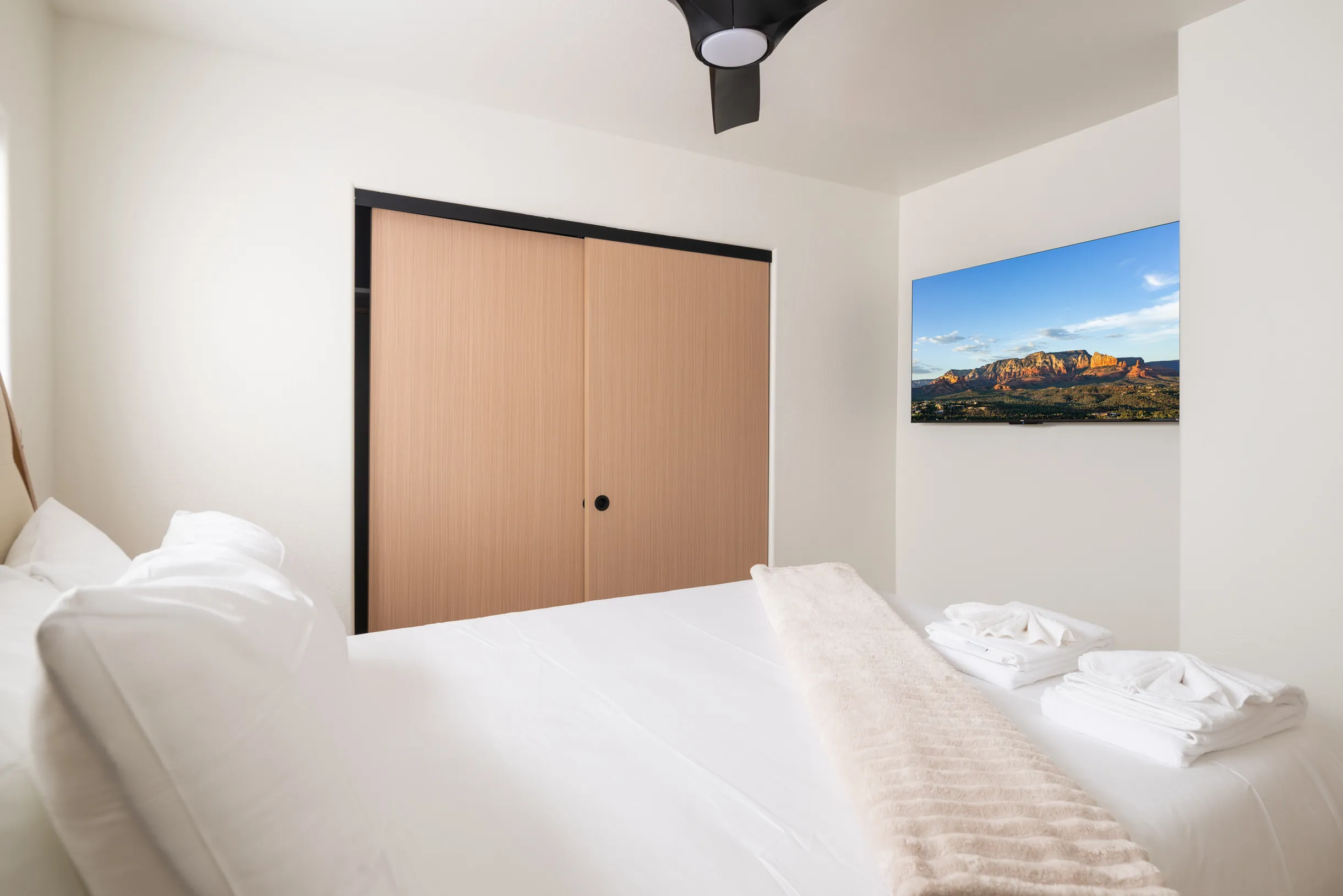 8-Bedroom, Views, Large Pool & Spa, Sauna, Gym #32