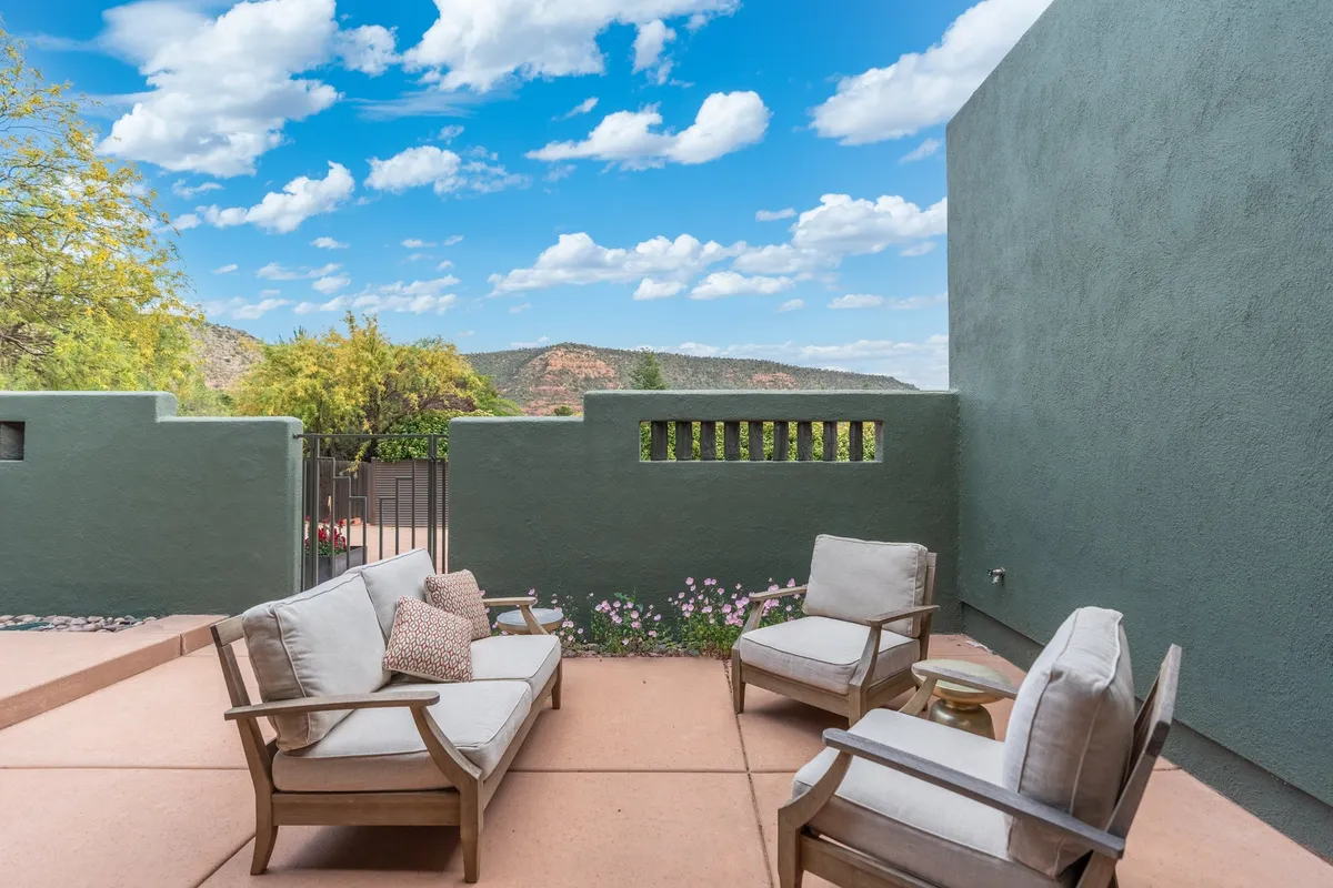 Emerald Escape | Heated Pool, Sauna, Spa, Views #113