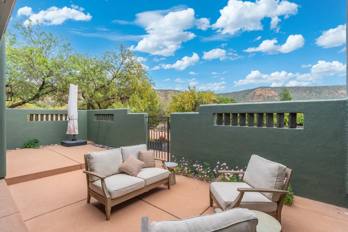Emerald Escape | Heated Pool, Sauna, Spa, Views #119